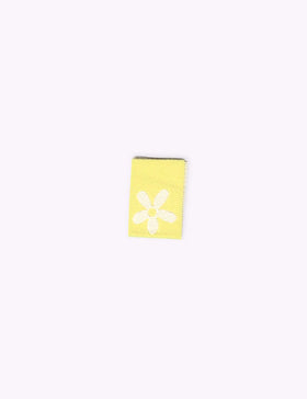 Daisy Yellow | Woven sew-in label