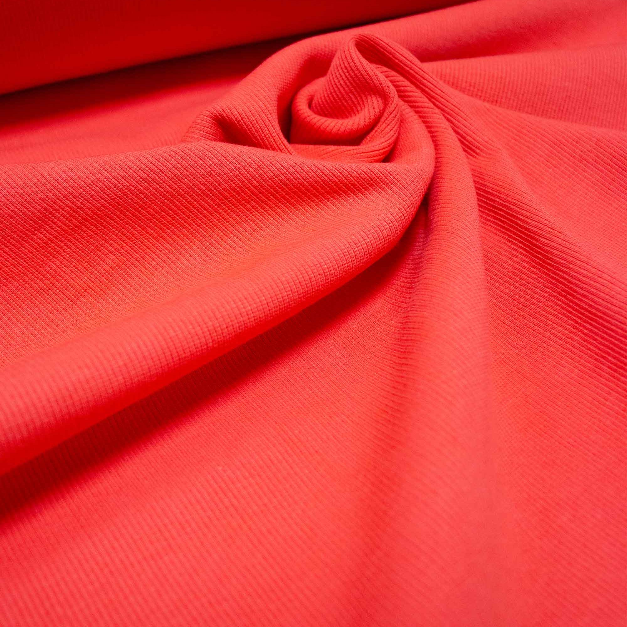 Rebel Red – Helderrode stof