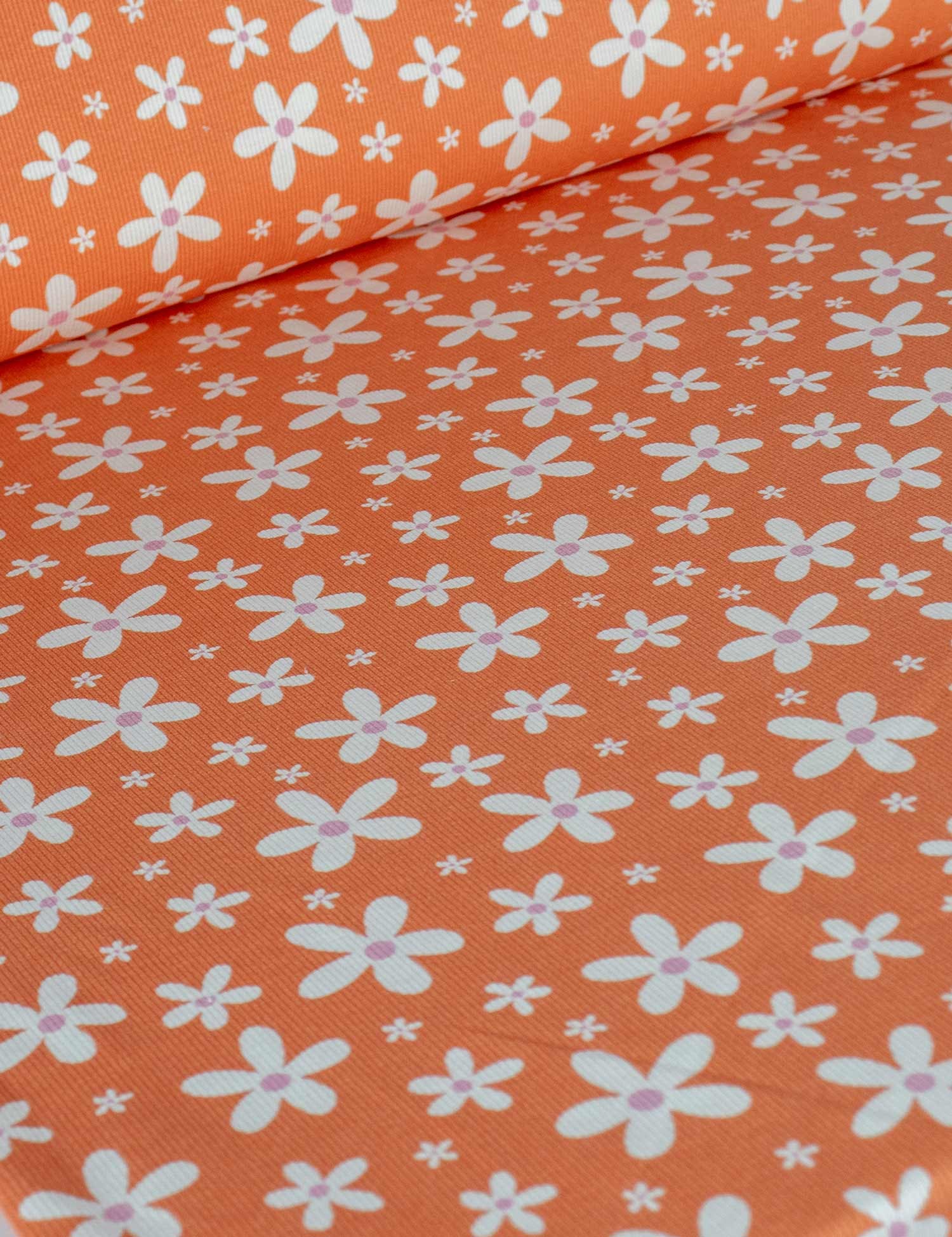 Daisy Pop Bittersweet Orange – Rib tricotstof – 125 cm breed – overzicht