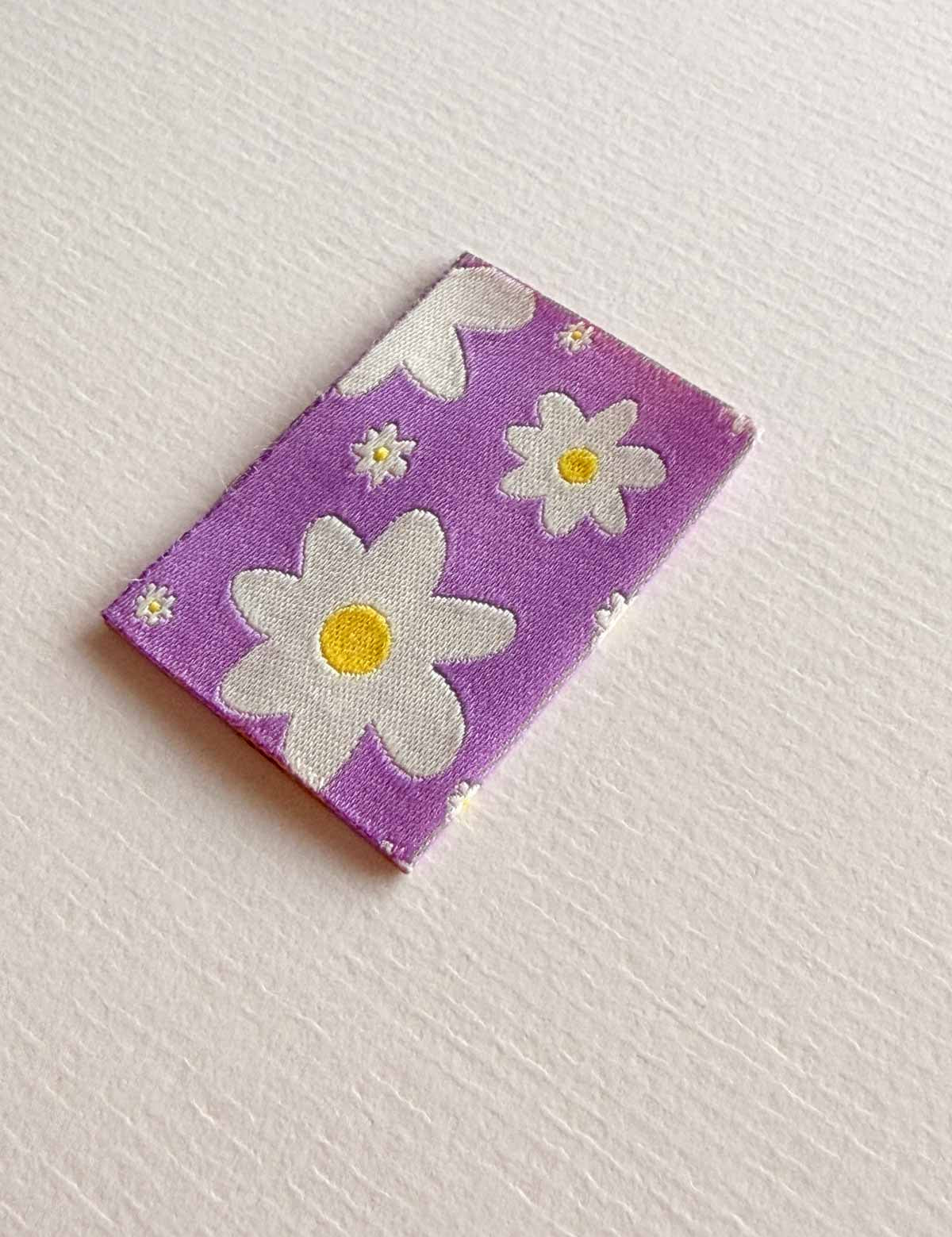 Flowers Lilac | Woven sew-in label