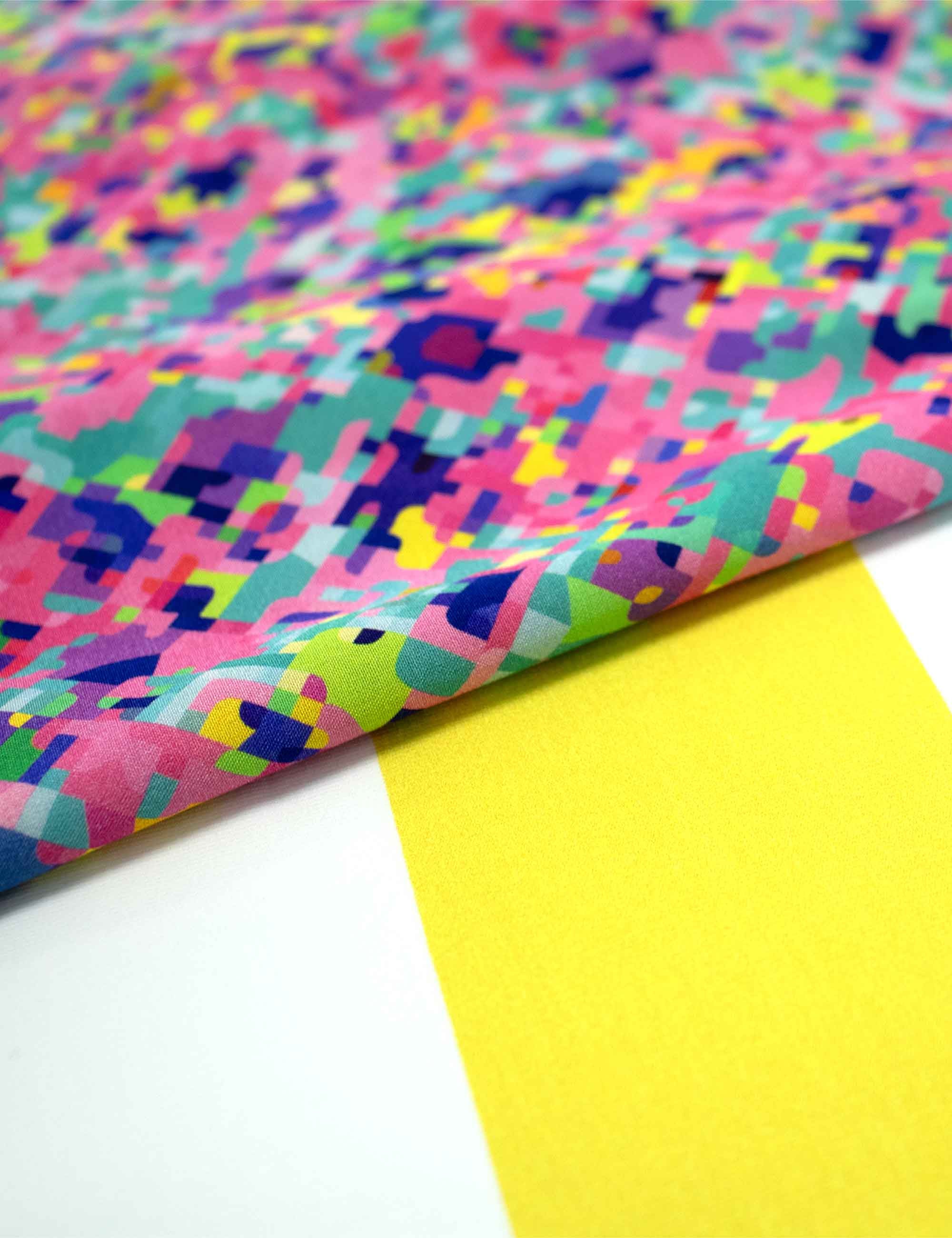 150cm Pixel Pop - Summer Lovin' Viscose