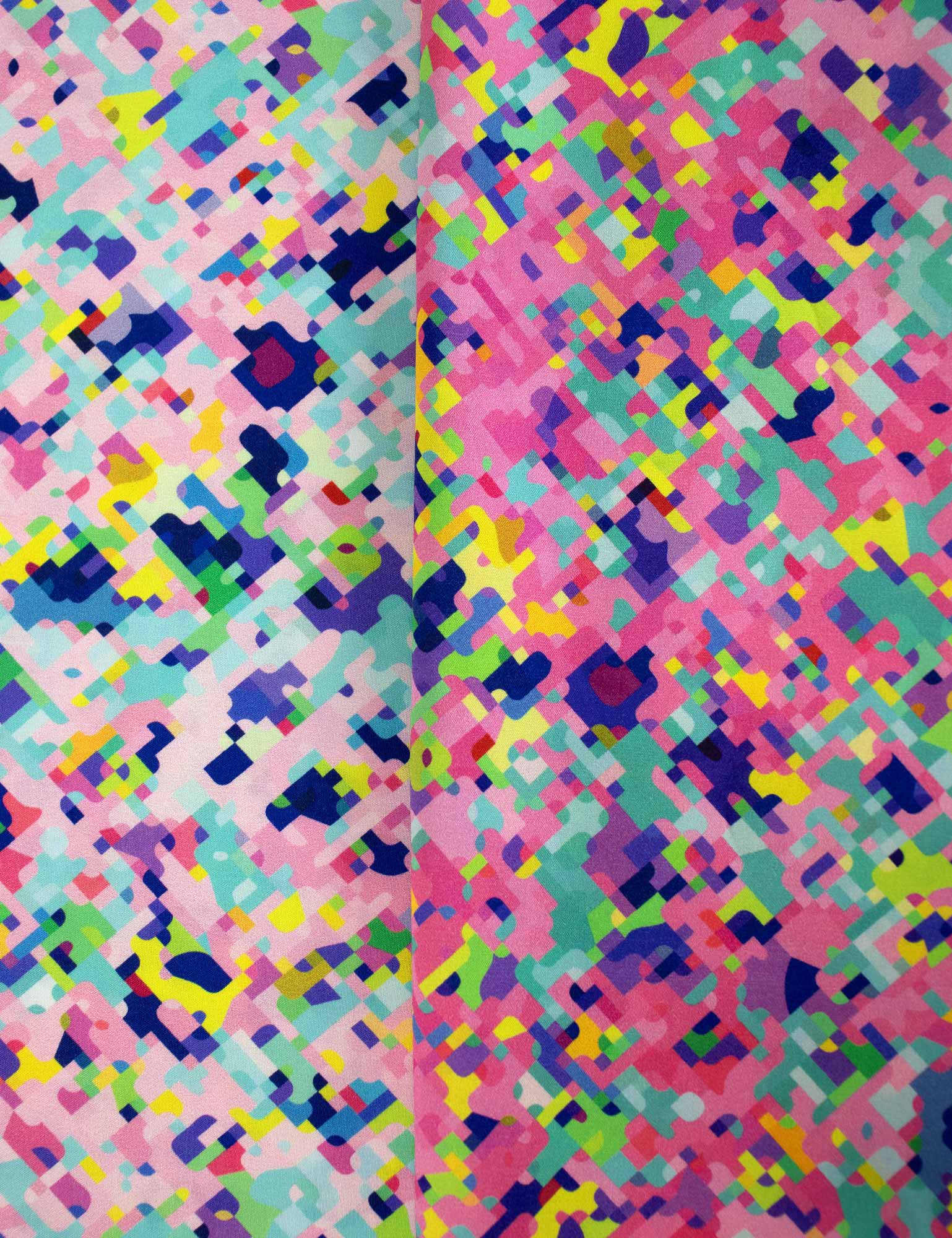 150cm Pixel Pop - Summer Lovin' Viscose