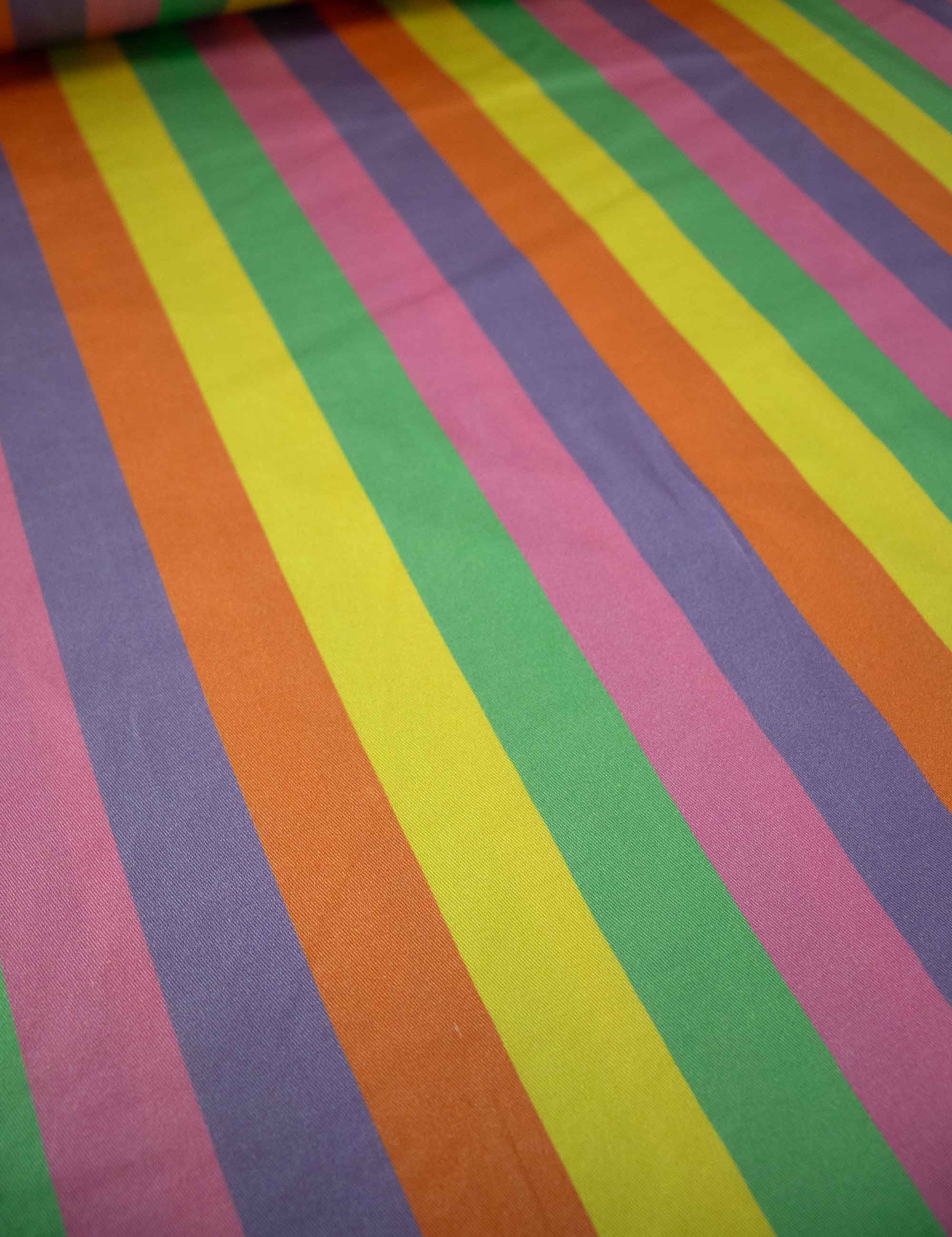 Retro Parade | Stretch cotton twill