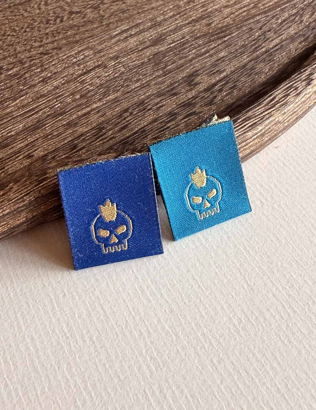 Rock Blue | Woven sew-in label