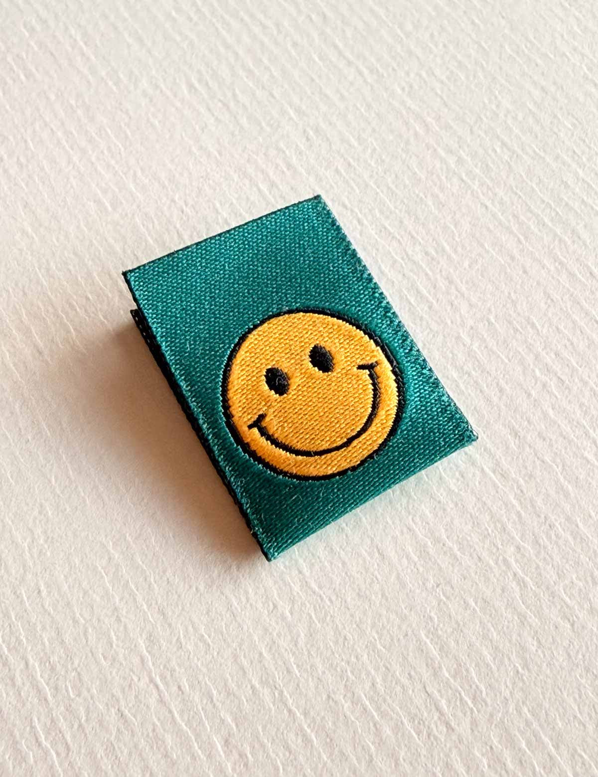 SmileyGreen-geweven-naailabels-rebel-studio.jpg