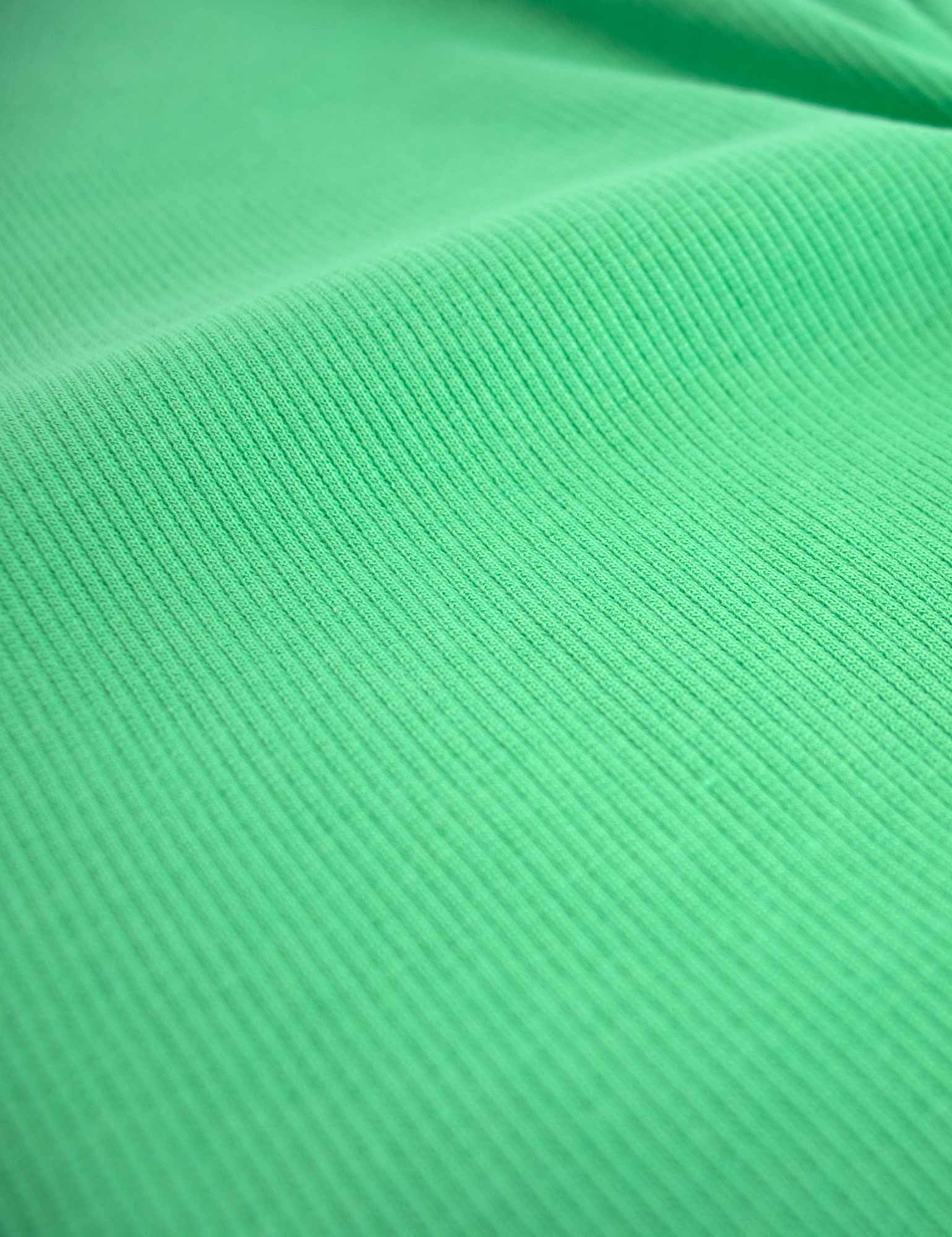 apple-pop-green-rib-close-up.jpg
