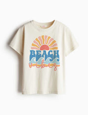 Beach Vibes - Salt & Sun Club – Strijktransfer – op een T-shirt