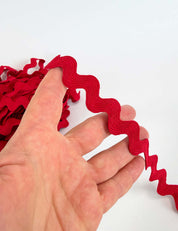Dark red zigzag trim 13 mm