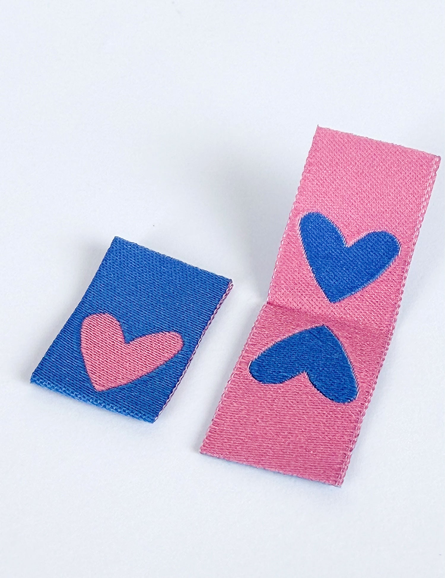 Double Heart Blue – Geweven naailabel