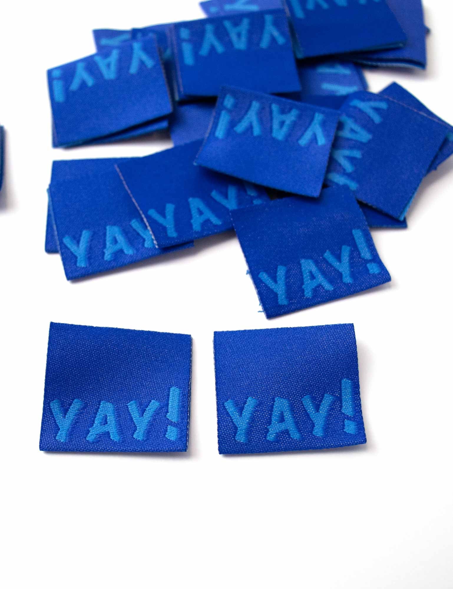 Yay! Blue – Geweven naailabel